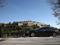 Maserati Quattroporte photo