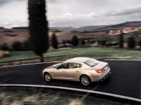 Maserati Quattroporte photo