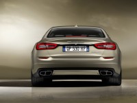 Maserati Quattroporte photo